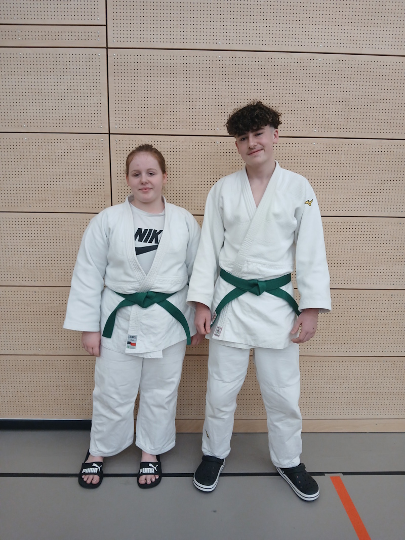 Fiona Brucker und Florian Mehner erwerben Sportassistenten-Lizenz im Judo
